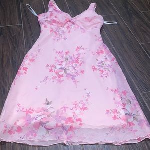 B. Smart chiffon floral dress